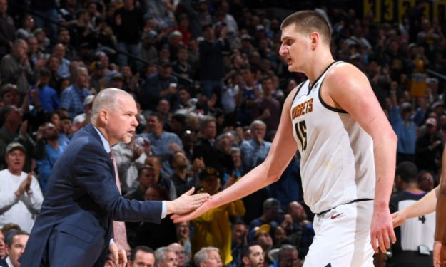 究竟如何看 究竟如何看